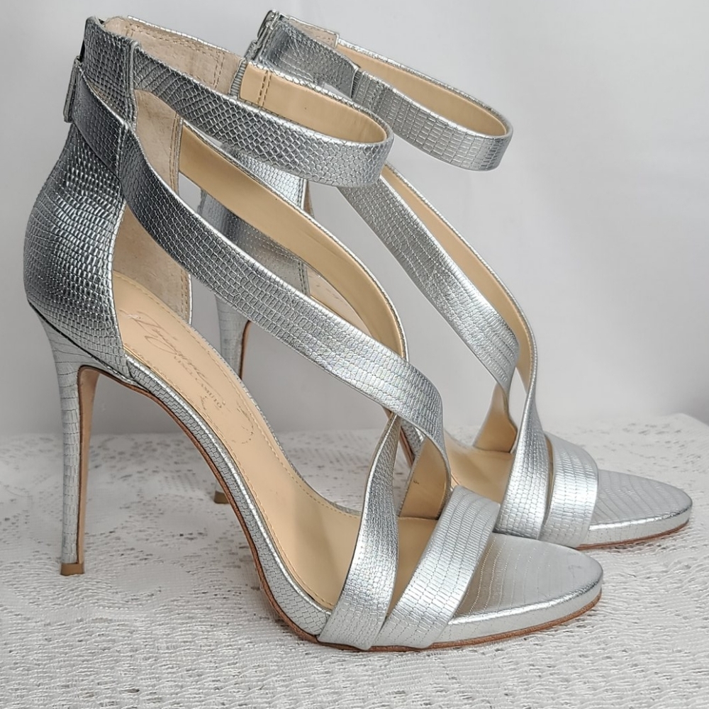 Imagine Vince Camuto Devin2 stiletto silver heel 8